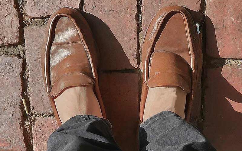 Luigi Mangione’s Courtroom Loafer trend